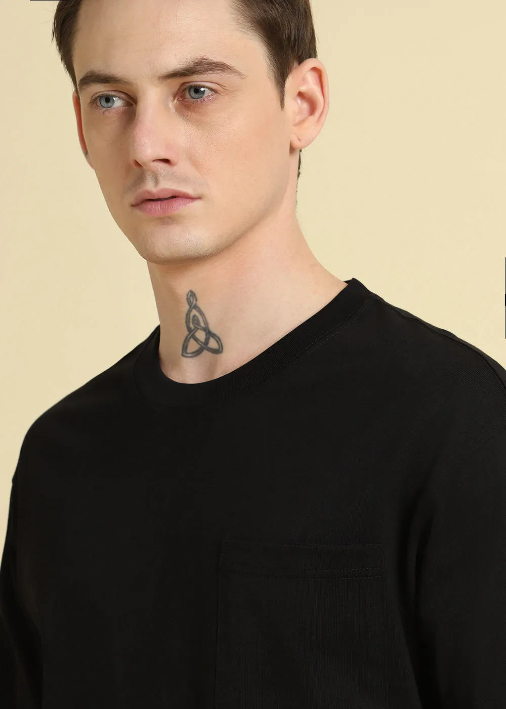 Black Pocket Regular Fit T-shirt