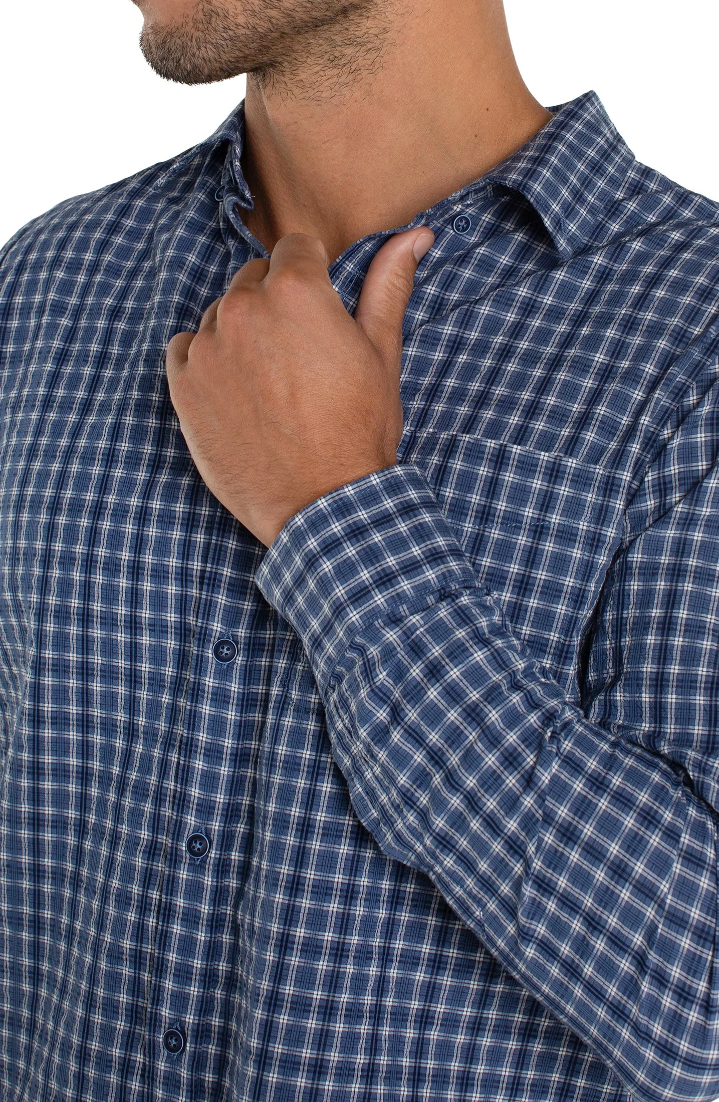 WOVEN BUTTON UP SHIRT